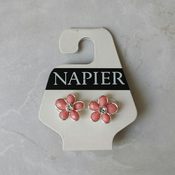 NWT Napier flower earrings - Picture 1 of 7